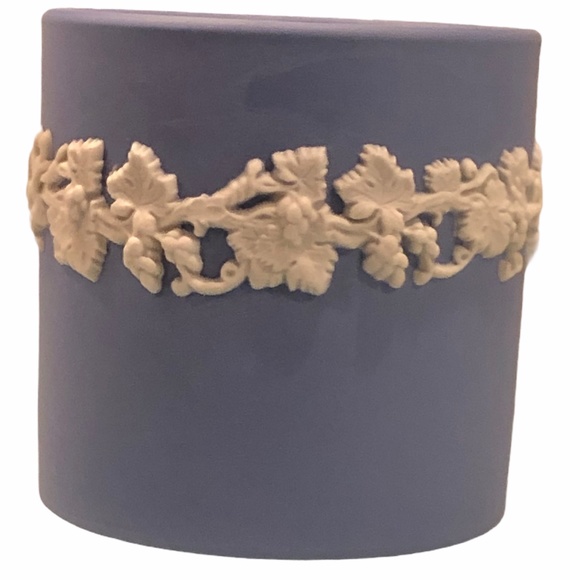 WEDGWOOD VINTAGE JASPERWARE BLUE CIGARETTE HOLDER - Picture 6 of 13